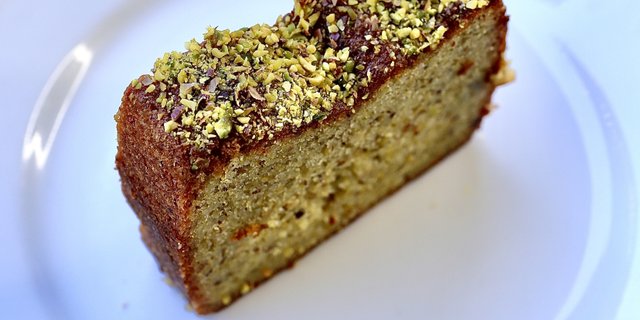 Pistachio Loaf Slice
