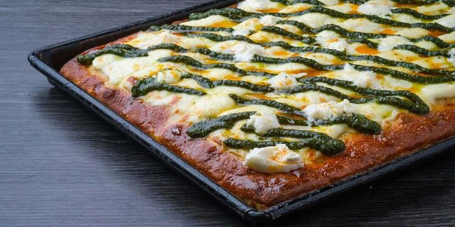 Sicilian 11"x17" Pizza