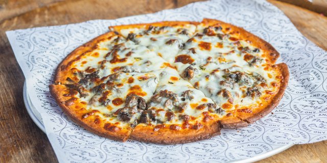 Shrooms & Garlic Pie