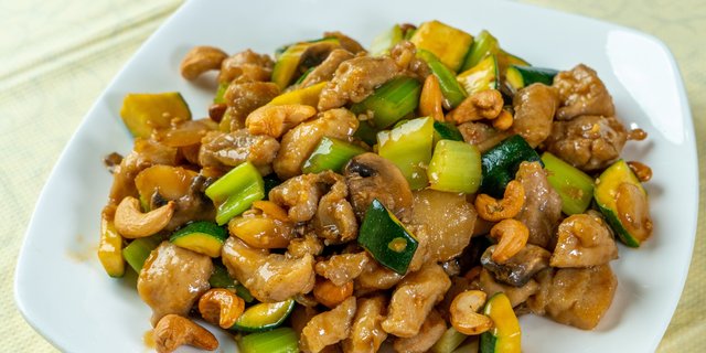 Cashew Chicken