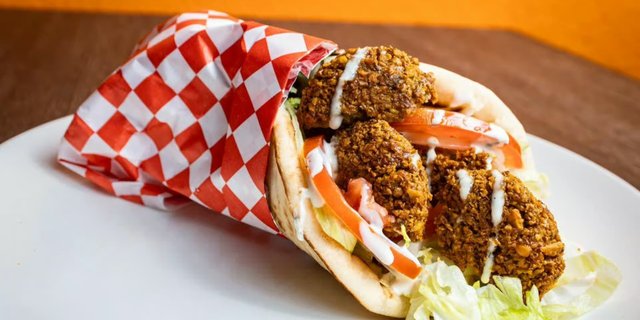 Falafel Gyro Catering Pack