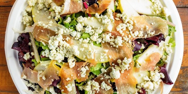 Prosciutto Pear Salad