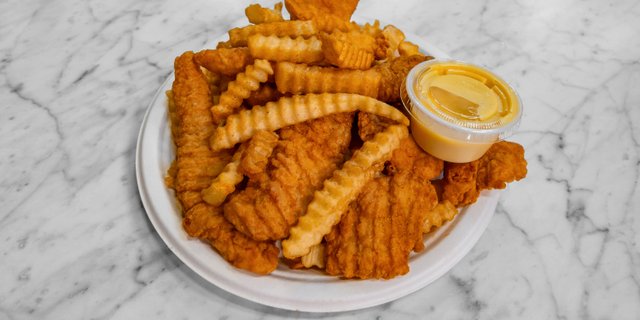 Tender w/ Fries