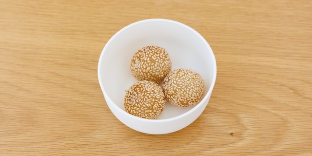 Sesame Balls