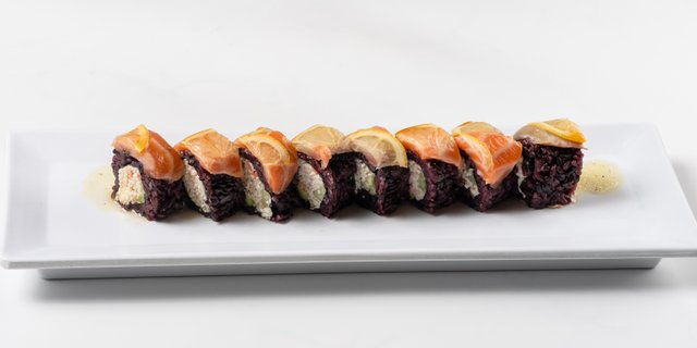 Black Lemon Black Rice Roll