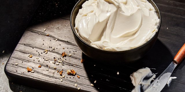 Plain Cream Cheese Spread Tub