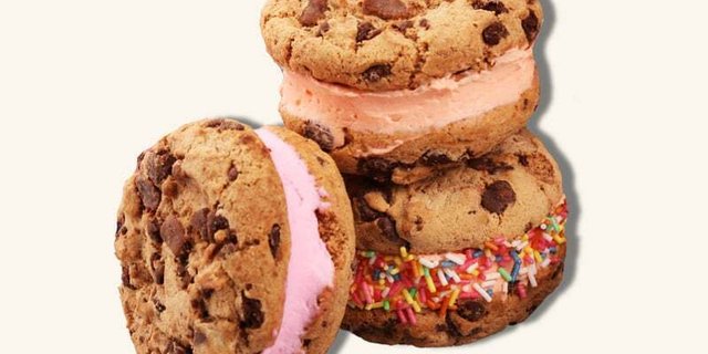 Ice Cream Sandwich