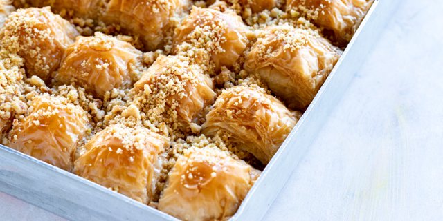 Cold Milky Hazelnut Baklava Tray