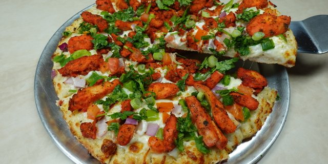 Chicken Tikka Pizza