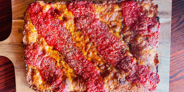Detroit Cheese Special Pizza