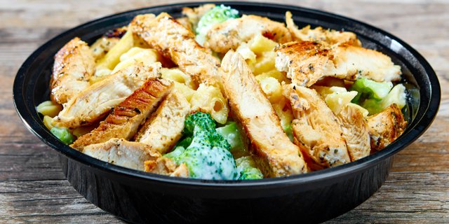 Ziti Broccoli Alfredo Boxed Lunch