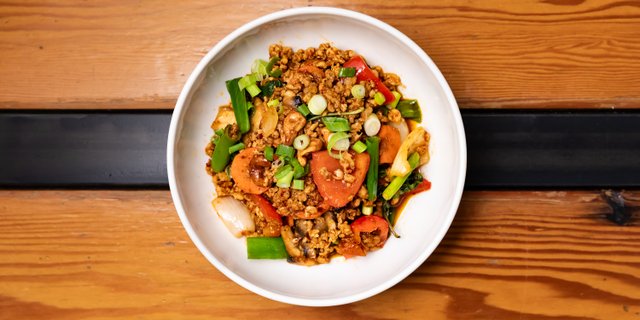 Pad Med Ma-Muang Stir-Fry
