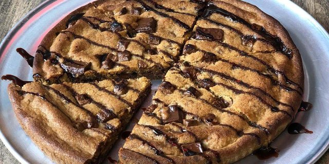 Big Cookie Pizza