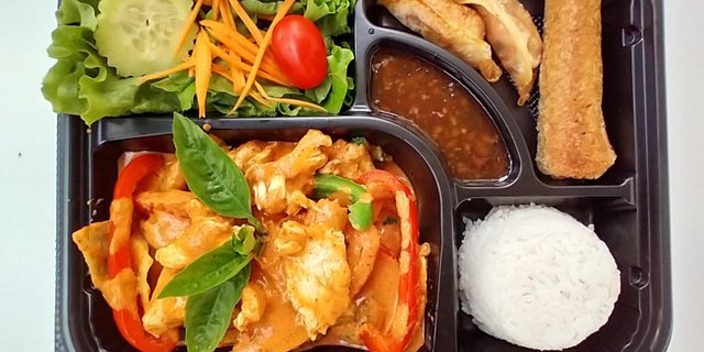 Panang Curry Boxed Lunch