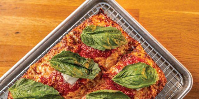 Large Margherita Pizza