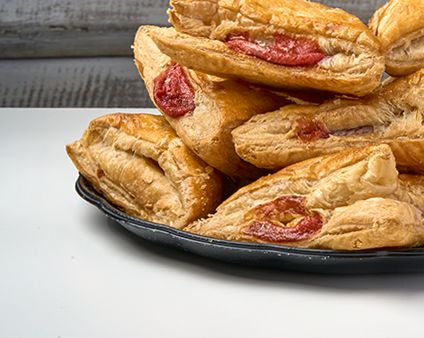 Catering Guava & Cheese Pastry