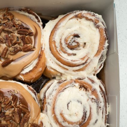 Combo Pecan & Classic Roll Tray