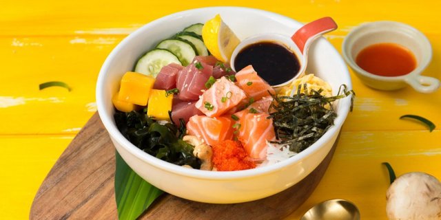 Hawaiian Classic w/ Shoyu Tuna Bowl