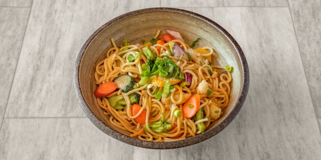Tallarin con Vegetables