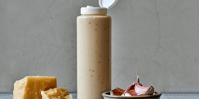 Classic Caesar Dressing (bottle)