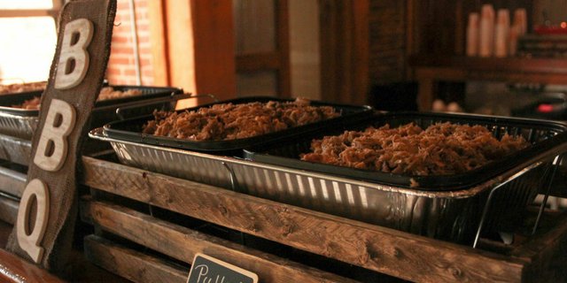 Smokin Pig Bar-B-Q & Smoked Chicken