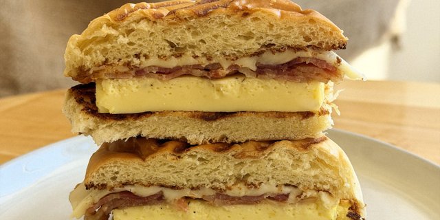 Classic Breakfast Sandwich