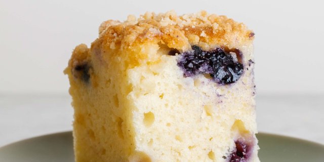 Blueberry & Lemon Crumb Cake