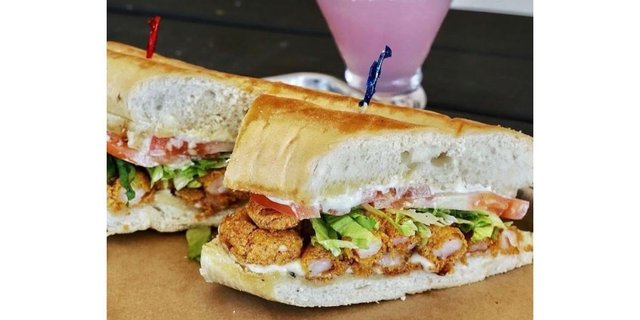 Fried Seafood Po'boy