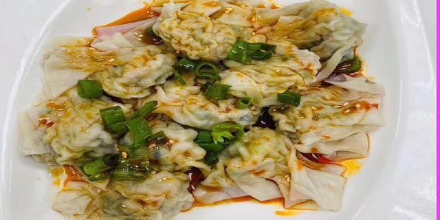 Wonton w/ Chili Sauce
