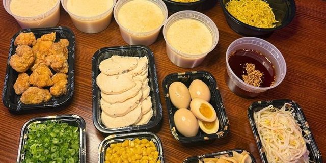 Build-Your-Own Chicken Ramen