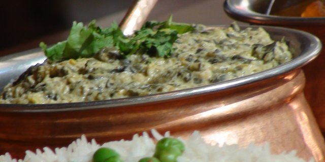Lamb Saag Tray