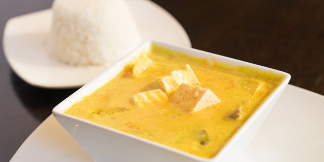 Yellow Curry w/ Tofu