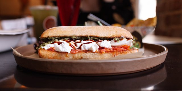 Caprese Sandwich Boxed Lunch