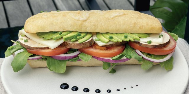 Veggie Pesto Sandwich