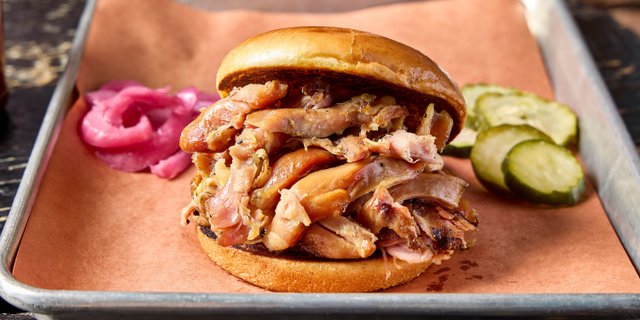Pulled Chicken Sandwich Boxed Lunch