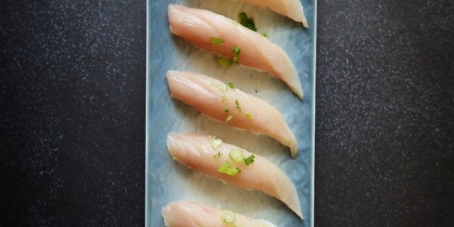 Yellowtail Nigiri