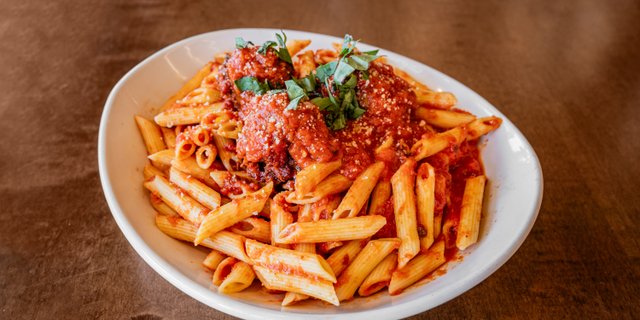 Penne & Meatballs