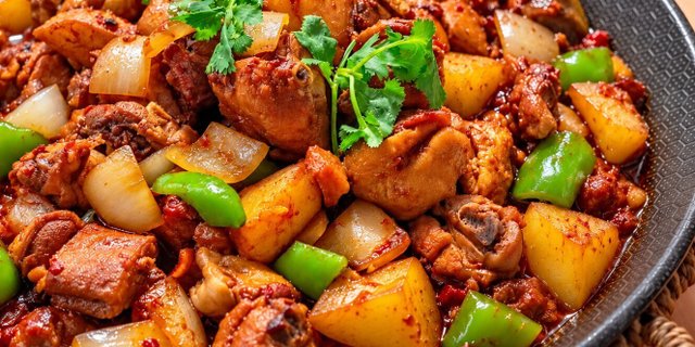 Xin Jiang Big Plate Chicken