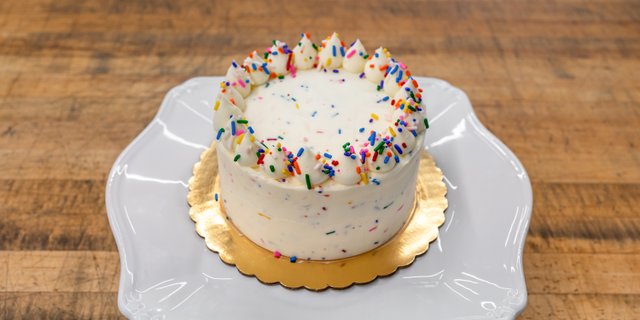 Twinkle Sprinkle Cake
