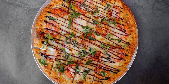Gluten-Free Classic Pizza Boxed Lunch
