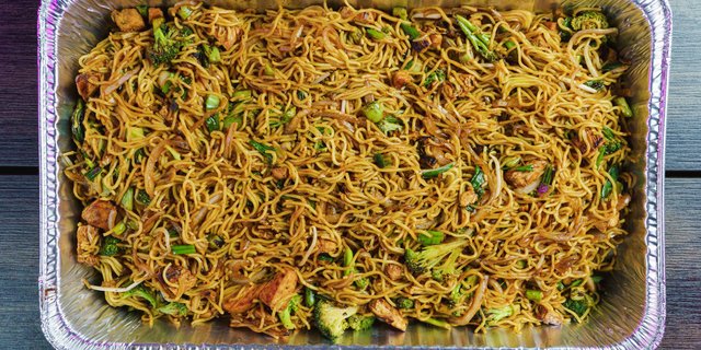 Yakisoba Noodles Platter
