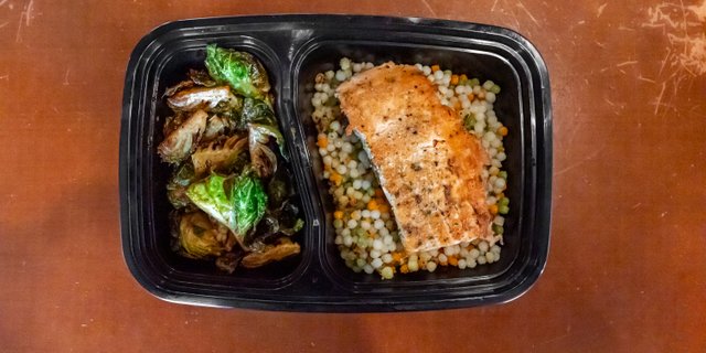 Pan-Seared Salmon Boxed Lunch