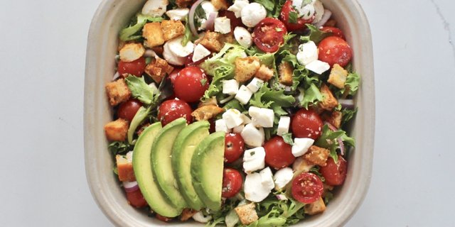 Avocado Caprese Salad