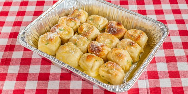 Garlic Knots