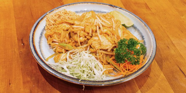 Pad Thai Tray