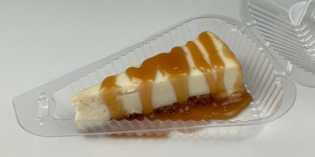 Cheesecake w/ Caramel Topping