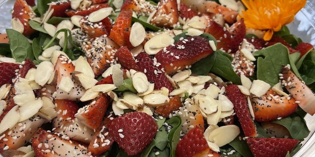 Side Spinach Strawberry Salad