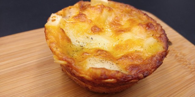 Potato & Cheddar-Mozzarella Muffin