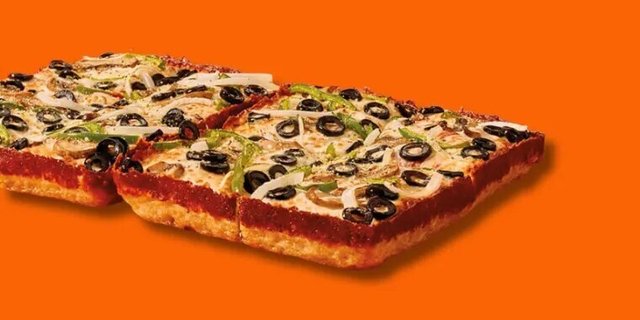 Detriot-Style Deep Dish Veggie Pizza