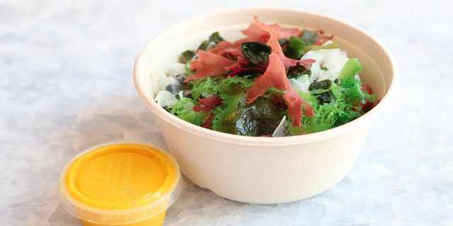 Ginger Seaweed Salad Platter
